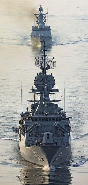 Royal Australian Navy's HMAS Ballarat and Chinese People’s Liberation Army-Navy (PLA-N) Jiangkai II class frigate 'Huangshan'. Credit: Defence